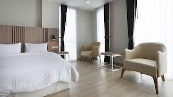 Special Room | Schreibtisch, kostenloses WLAN, Bettwäsche, Rollstuhlgeeignet