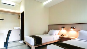 Deluxe Room | In-room safe, desk, soundproofing, WiFi (free) - Keola Hotel (Kuta)