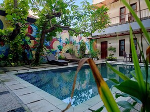 Piscine couverte, piscine extérieure