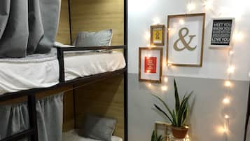 Bed in 6-Bed Mixed Dormitory | 1 bedroom, desk, iron/ironing board, free WiFi