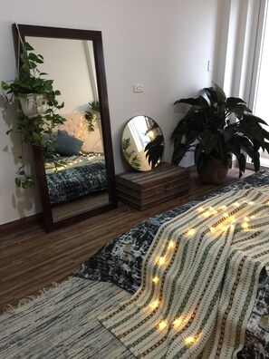 1 bedroom, desk, iron/ironing board, free WiFi - Condodo Homestay Ben Van Don - Hostel (Ho Chi Minh City)