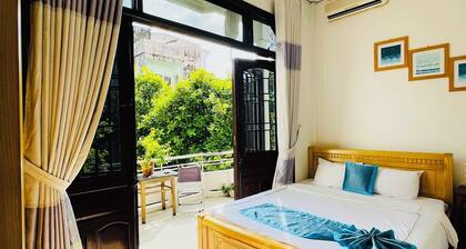 Shark Hotel - Hostel