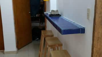 Desayuno completo entre semana (COP 10000 por persona)