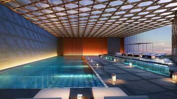 Una piscina cubierta