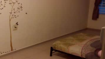 Rumah Keluarga, 5 kamar tidur, Bebas Asap Rokok | 5 kamar tidur dan setrika/meja setrika