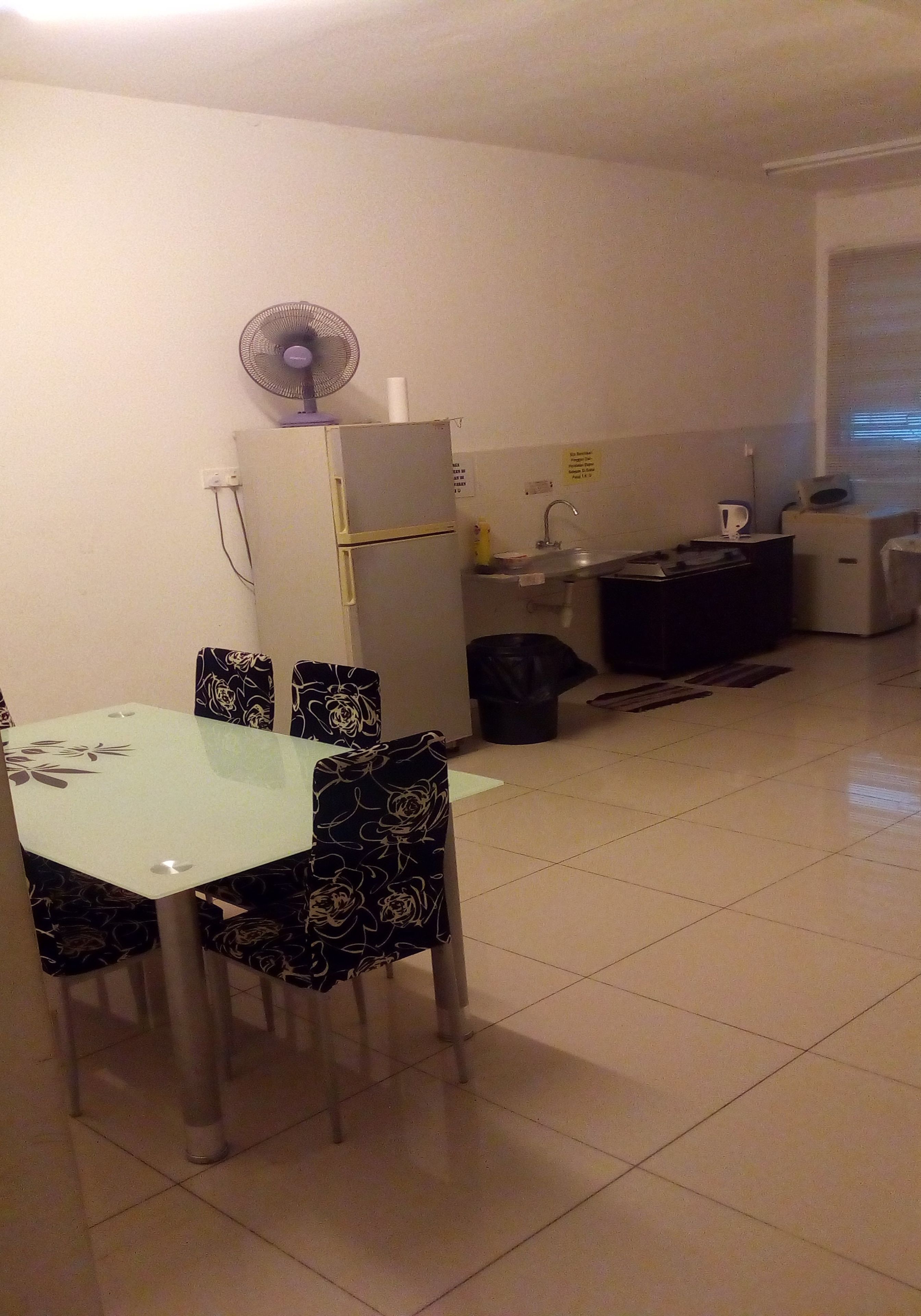 Family House, 5 Bedrooms, Non Smoking | Living area | Flat-screen TV