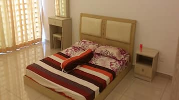Rumah Keluarga, 5 kamar tidur, Bebas Asap Rokok | 5 kamar tidur dan setrika/meja setrika