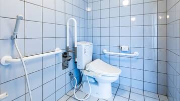 Standard Double Room | Bathroom