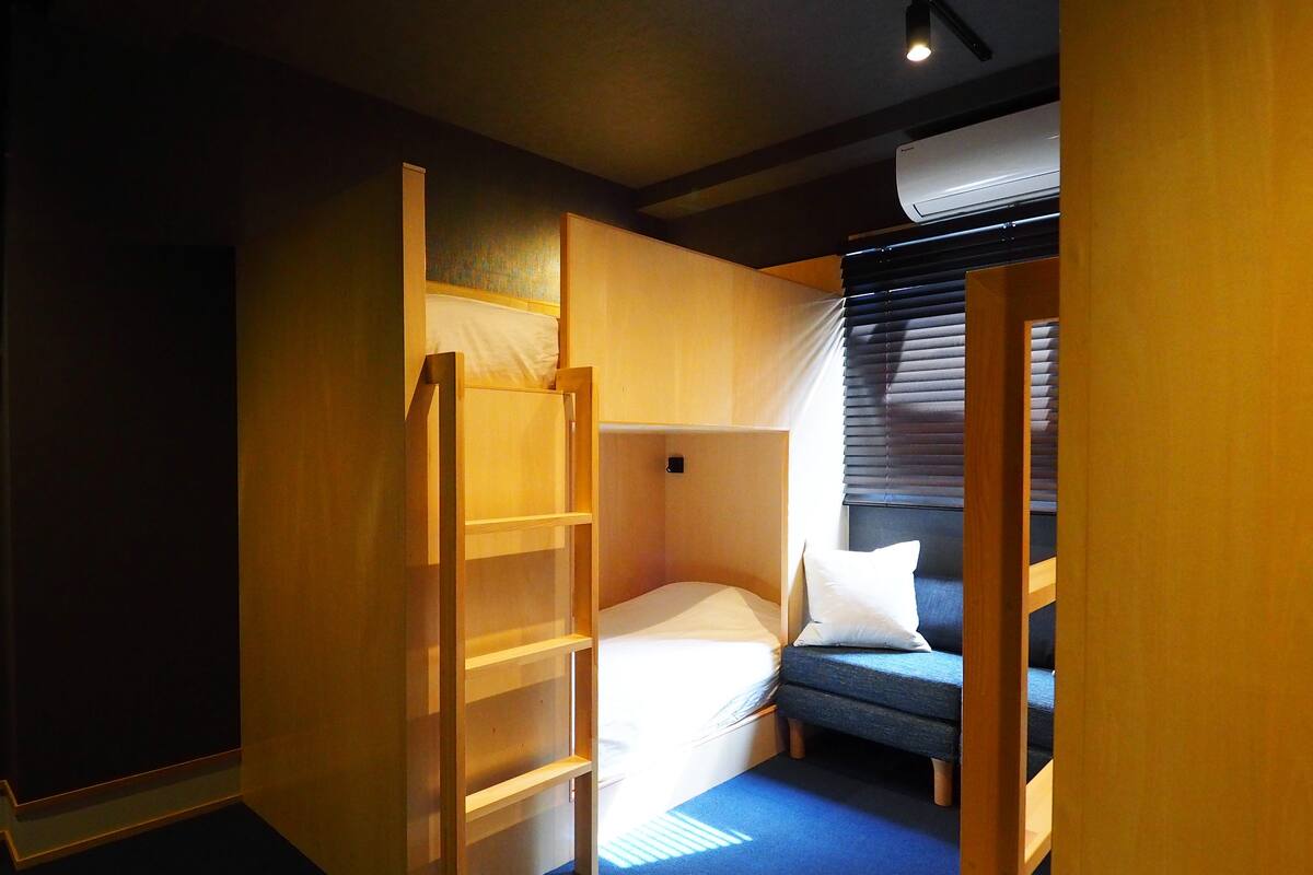 ห้องแฟมิลี่ (Private Shower) | ห้องเก็บเสียง, Wi-Fi ฟรี, ผ้าปูที่นอน