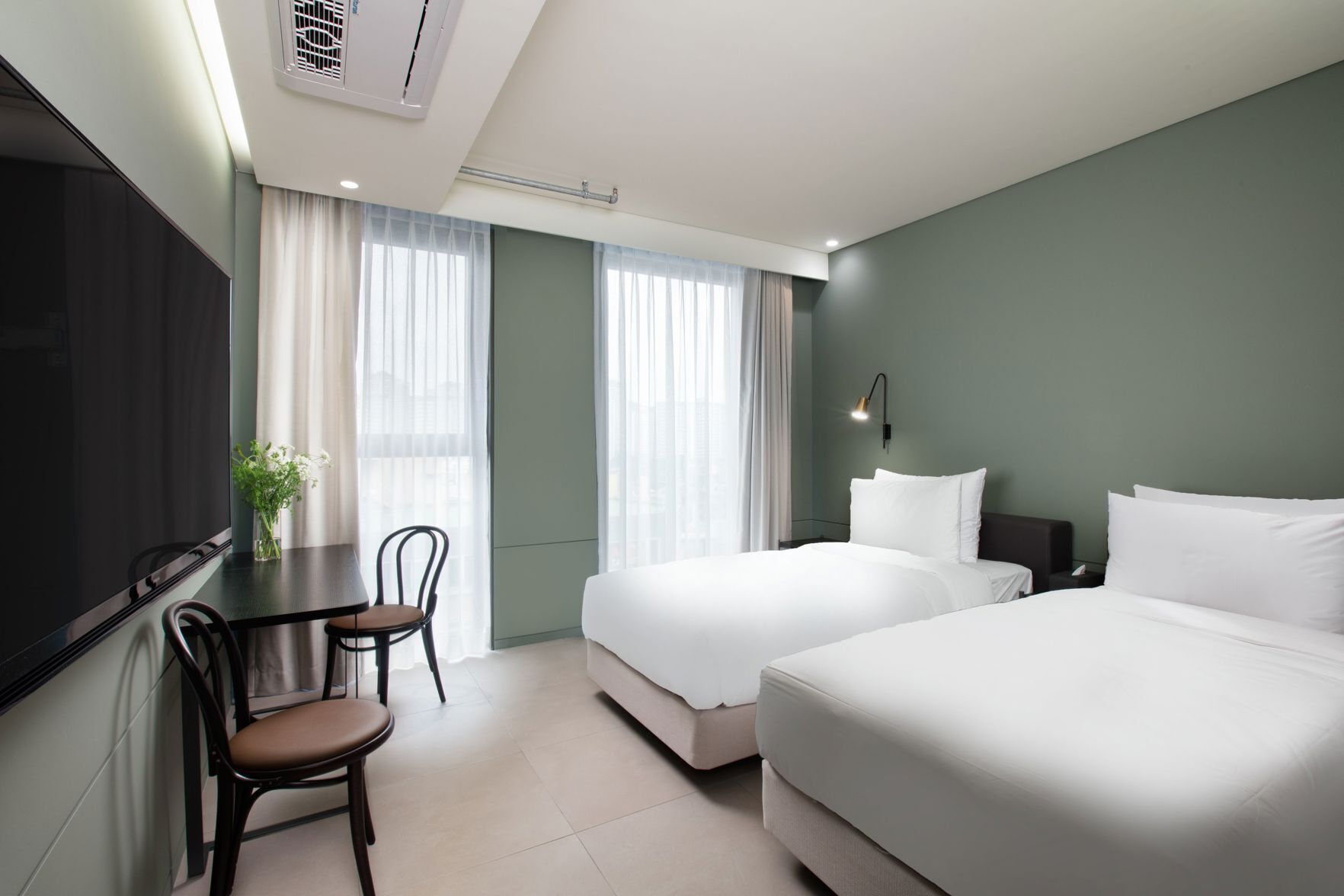 1 bedroom, in-room safe, desk, soundproofing