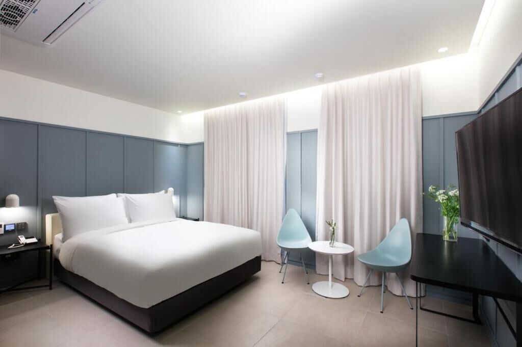 1 bedroom, in-room safe, desk, soundproofing