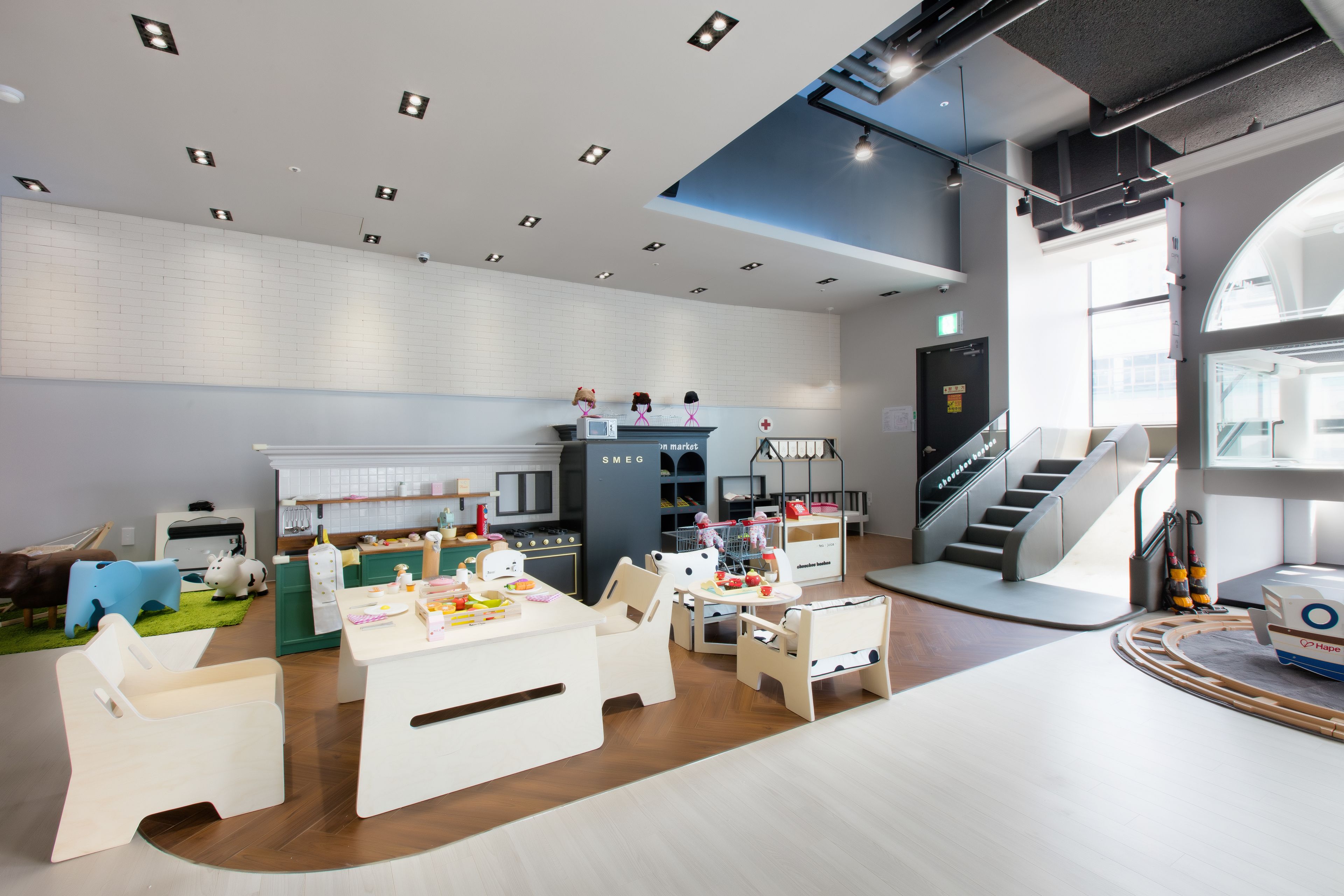 children’s play area – indoor