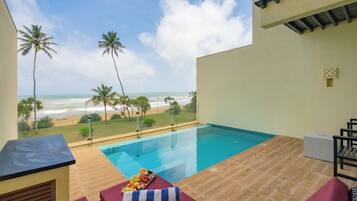 Suite Presidenziale, piscina privata | 1 camera, biancheria da letto di alta qualità, minibar