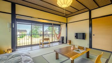 Japanese Style Room 10-13.5 Tatami-mats, Non Smoking | Living area | Smart TV