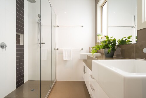 BOUTIQUE STAYS - Mentone Abode