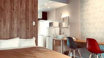 Standard-Apartment (2nd Floor - 4th Floor) | Schreibtisch, kostenloses WLAN, Bettwäsche