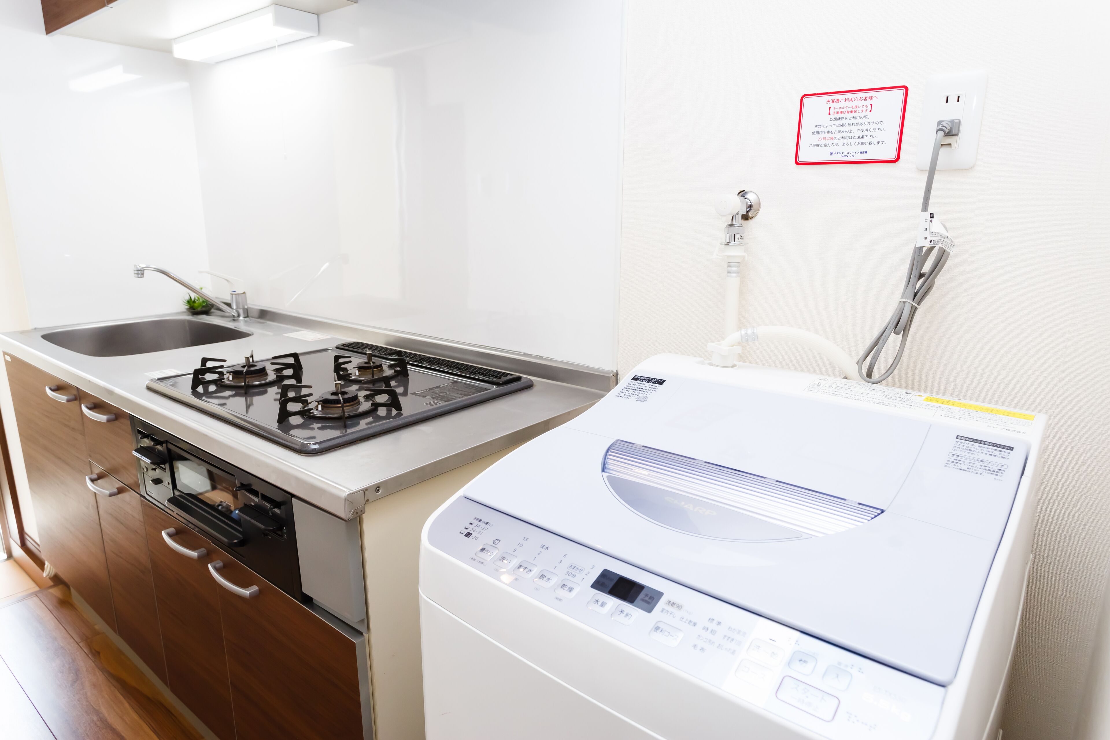 single room | living area | flat-screen tv, dvd player