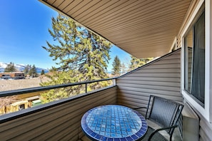 Outdoor dining - Lakeland Village at Heavenly (South Lake Tahoe)