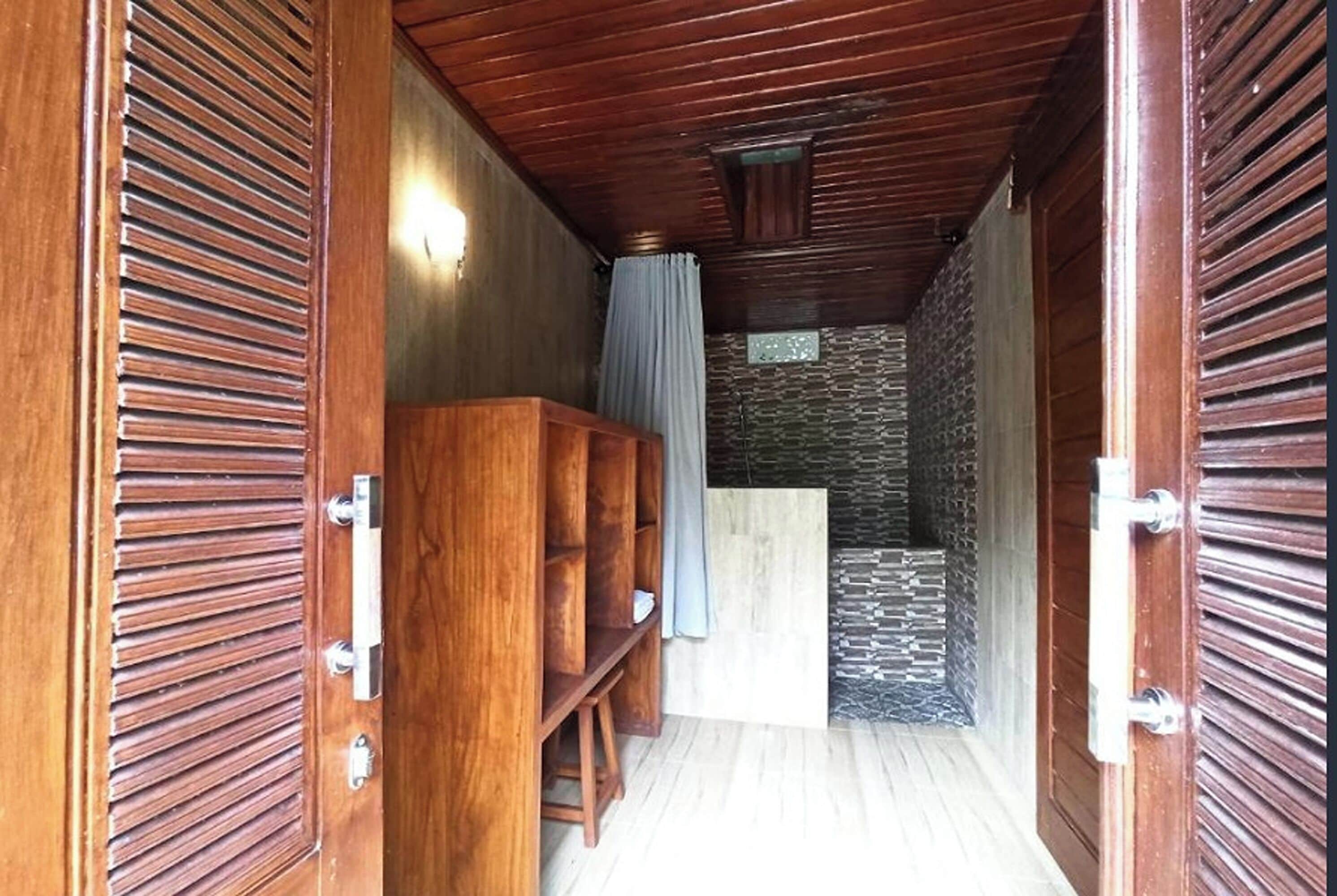 1 habitación, escritorio, wifi gratis y ropa de cama 