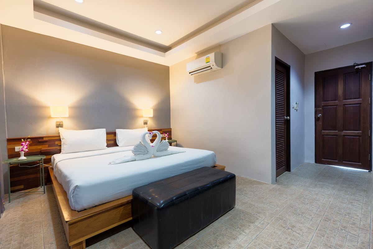 Superior Room, Balcony (No view)