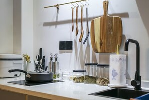 Apartment, 2 Schlafzimmer | Eigene Kochnische | Kühlschrank, Mikrowelle, Herdplatte, Wasserkocher