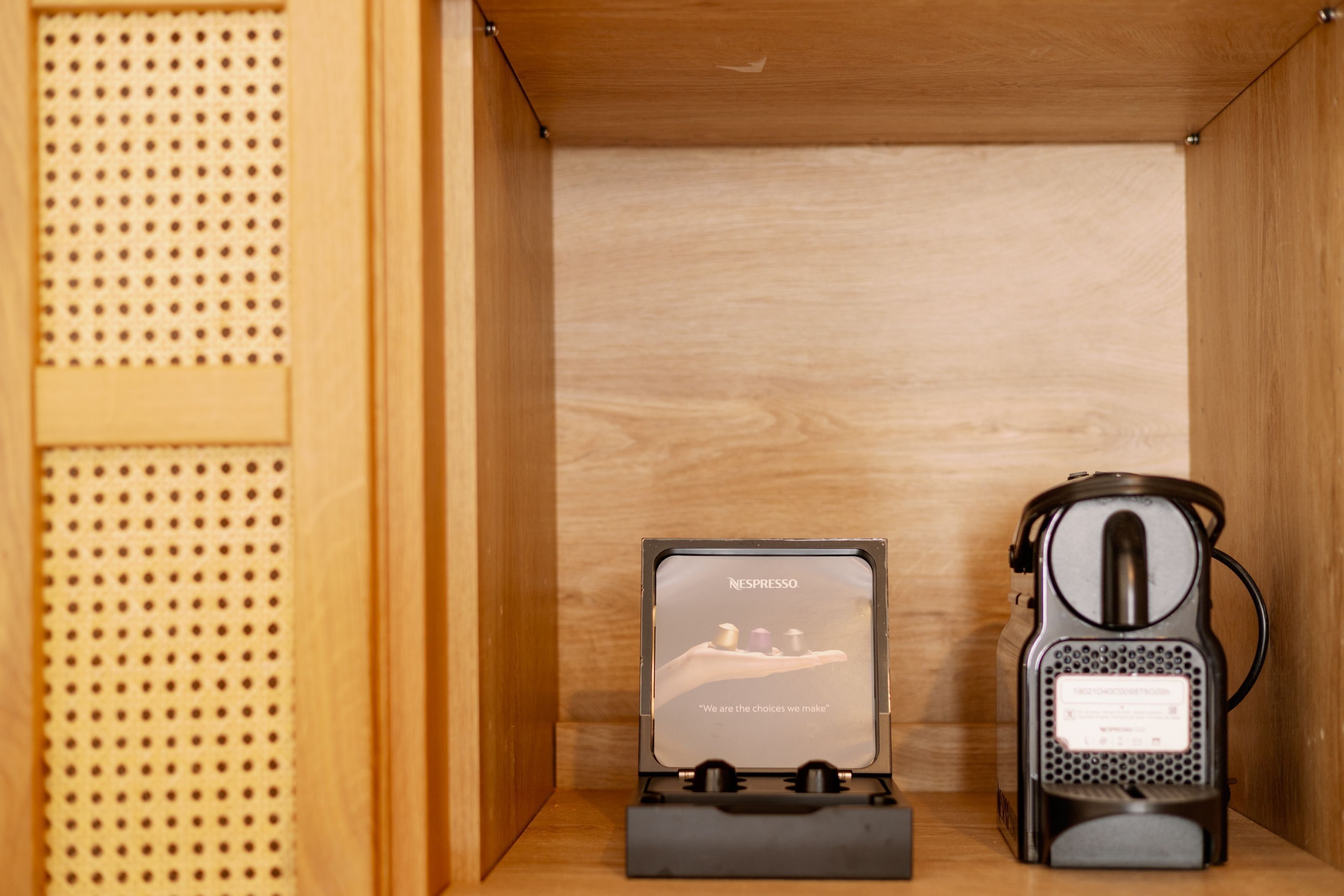 superior suite, 1 double bed, sea view | 1 bedroom, in-room safe, soundproofing, iron/ironing board