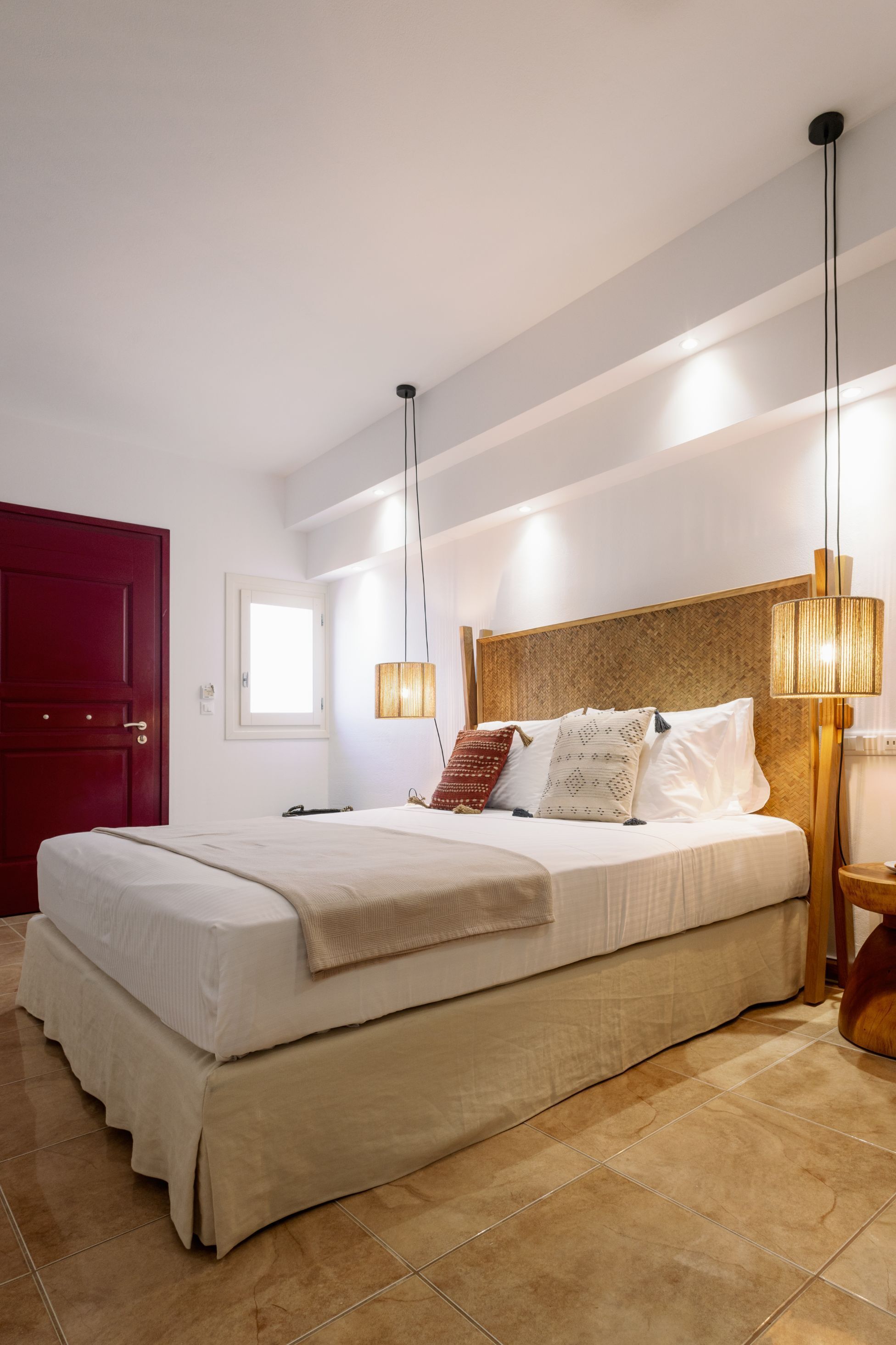 superior suite, 1 double bed, sea view | 1 bedroom, in-room safe, soundproofing, iron/ironing board