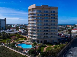 Exterior -  8TH FLOOR HONEYMOON SUITE,VIEWS FROM 3 FLOOR TO CEILING WINDOWS  STEPS TO BEACH (South Padre Island)