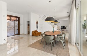 Unclassified image, 3 of 39, button - Villa near Beach with Pool & Panoramic Views (Marbella)