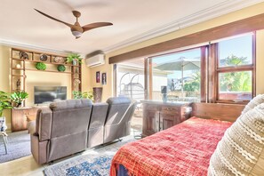 Free WiFi, bed sheets - Planet Africa (Cape Town)