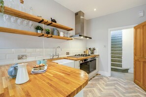 Microwave, oven, dishwasher, toaster