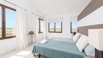 4 chambres, fer et planche Ă repasser, Wi-Fi gratuit, draps fournis
