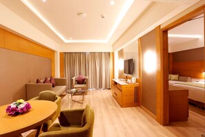 Minibar, in-room safe, desk, soundproofing