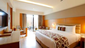 Minibar, in-room safe, desk, soundproofing