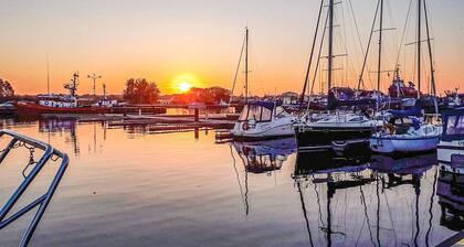 Beautiful home in Darlowo with WiFi