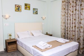 Perusstudio | Kannettavalle tietokoneelle sopiva työtila, ilmaiset vauvansängyt