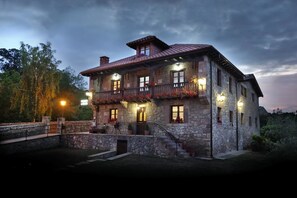 Fachada da propriedade