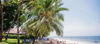Plaza Beach Hotel