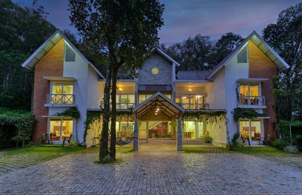 واجهة المنشأة