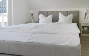 2 habitaciones, cuna de viaje, wifi gratis y ropa de cama
