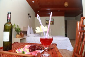 Superior Double Room | Room amenity - Son River House (Bo Trach)