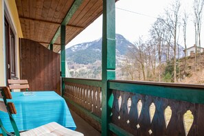 Outdoor dining - Mayerhaus Wohnung 3 - Ferienwohnung für 5 Personen (Berchtesgaden)