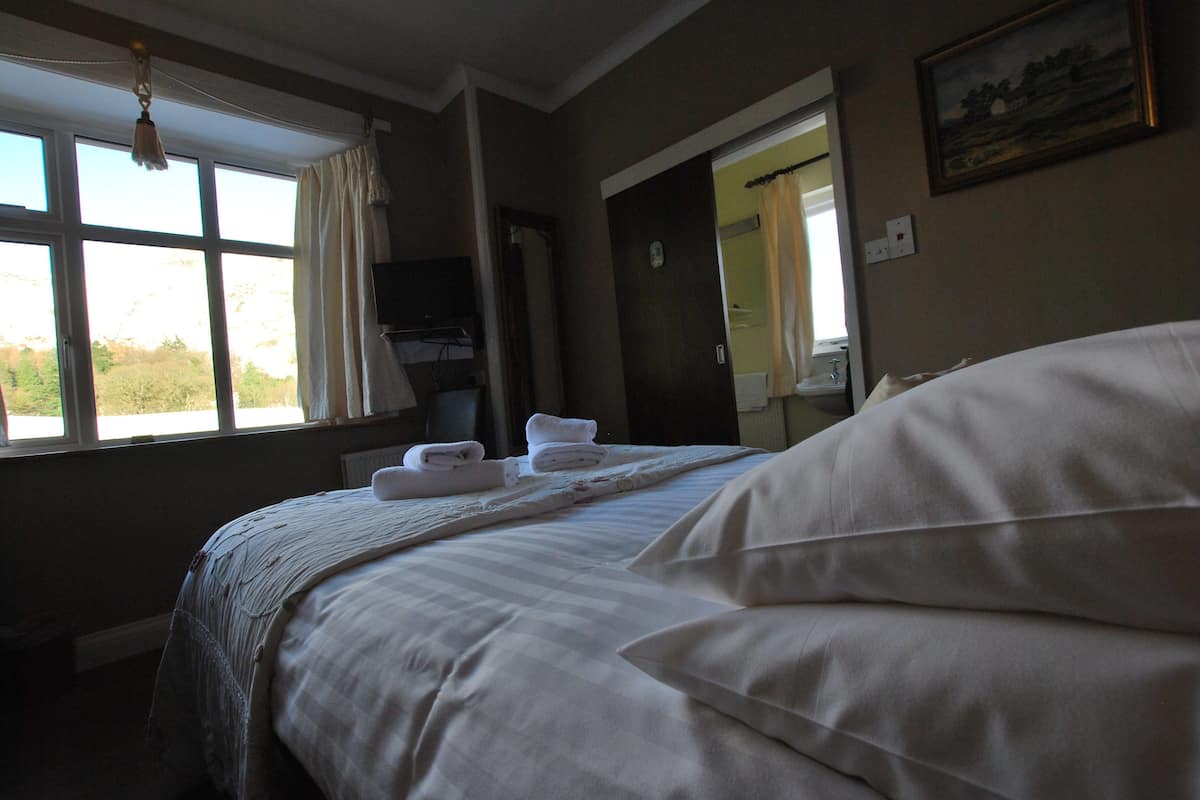 Double Room (Room5)