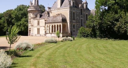 Château de la Court d'Aron