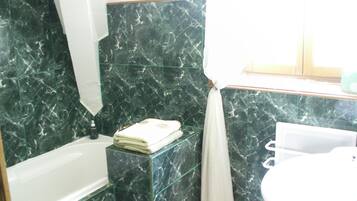 Double or Twin Room, Non Smoking | Bathroom | Bathtub, hair dryer, towels, soap