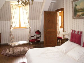 Double or Twin Room, Non Smoking - Château de la Court d'Aron (Saint-Cyr-en-Talmondais)