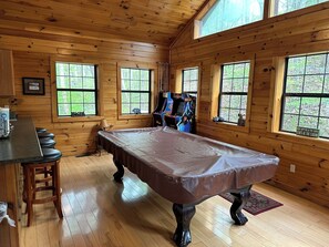 Spielezimmer