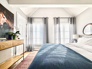 2 habitaciones, tabla de planchar con plancha y cuna de viaje 