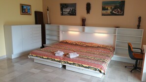 Habitación superior (Pradets) | Ropa de cama de alta calidad y decoración personalizada