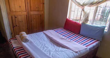 Jojomo Guest House